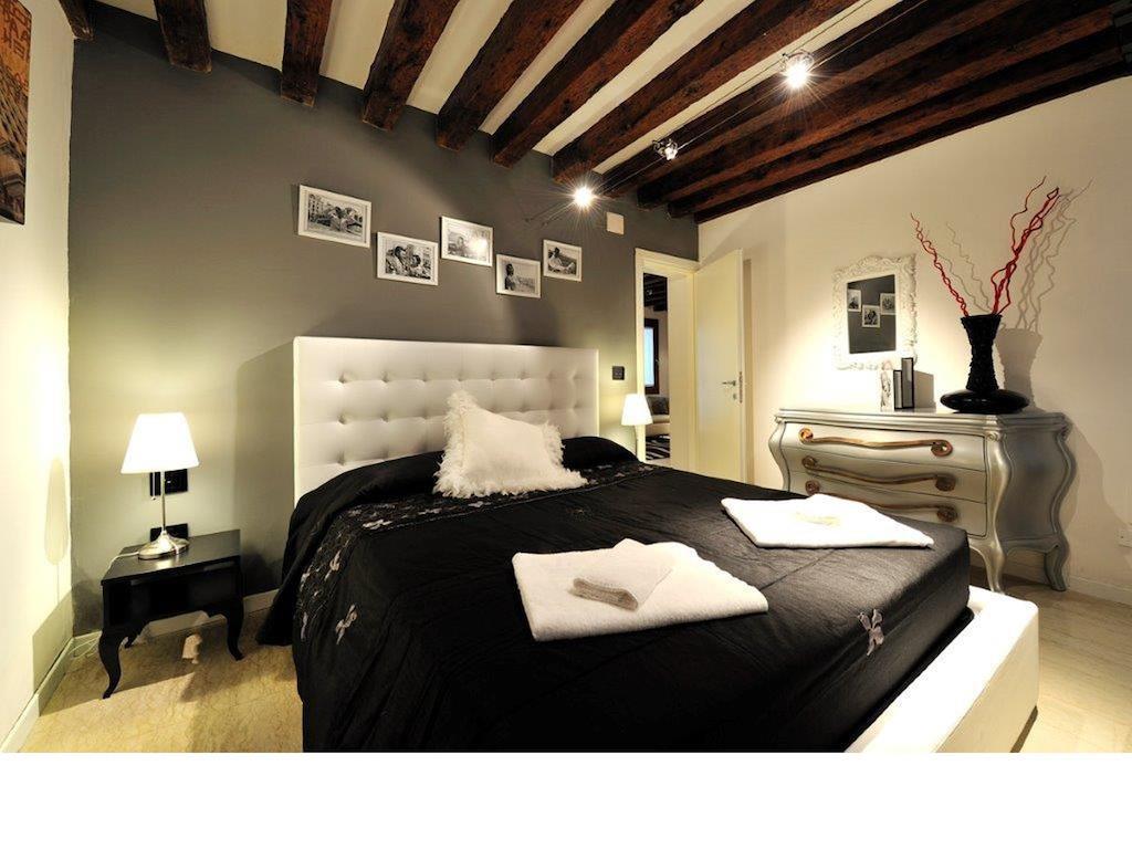 Faville Apartments Venice Room photo